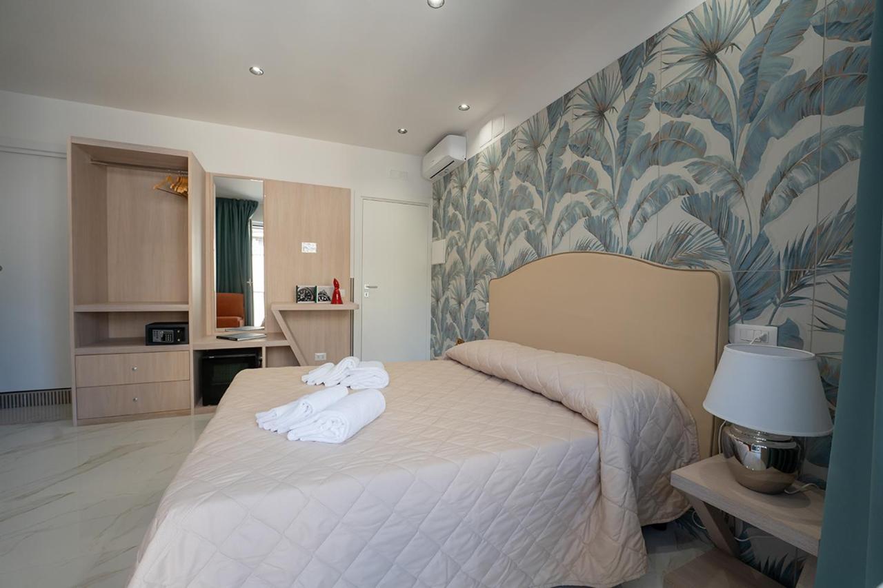 Greros H. Rooms Napoli Centro By Clapa Group Dislocated Hospitality Dış mekan fotoğraf